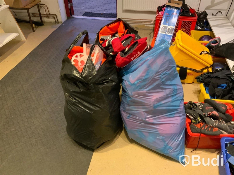 3 säckar med flytvästar. 0-50kg